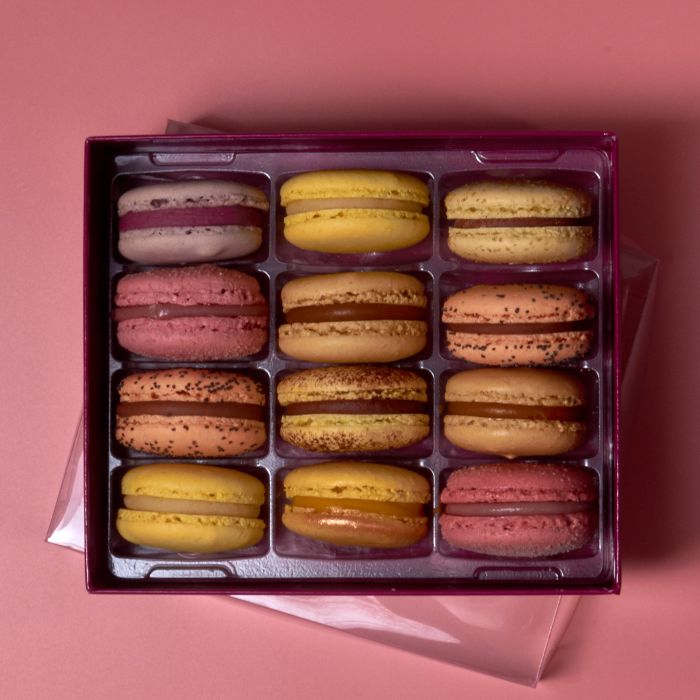 Coffret de 12 Macarons de Stéphane Pasco, Artisan Pâtissier Chocolatier à Nantes et Vertou
