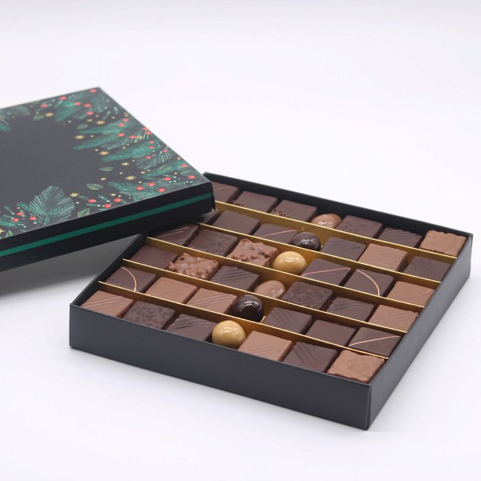Coffret de Noël XL de 36 ou 72 Bonbons de Chocolat, en assortiment Noir et Lait, de Stéphane Pasco, artisan Chocolatier à Nantes et Vertou