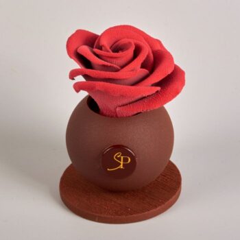 Rose en Chocolat Noir et Lait, Praliné Sarrasin, pour la Fête des Mamans, de Stéphane Pasco, artisan Chocolatier à Nantes
