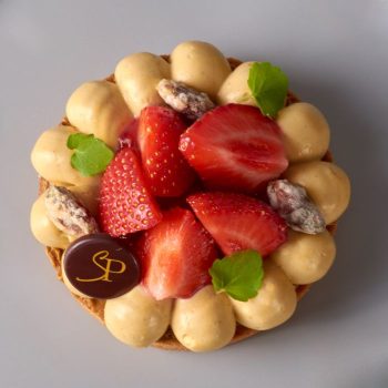 Tarte Fraise Pistache avec des Fruits tout en fraîcheur, accompagnée Ganache Montée Pistache, de Stéphane Pasco, artisan pâtissier à Nantes et Vertou