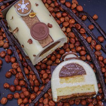 Bûche de Noël Yuki, la vanille et la noisette en majesté pour les Fêtes, de Stéphane Pasco, artisan Pâtissier à Nantes et Vertou