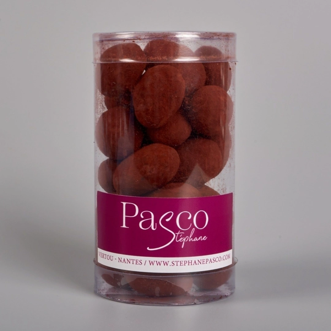 Boite de 100g d'Amandes Gianduja Cacao de Stéphane Pasco, artisan Chocolatier à Nantes et Vertou