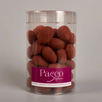 Boite de 200g d'Amandes Gianduja Cacao de Stéphane Pasco, artisan Chocolatier à Nantes et Vertou