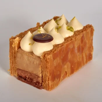 Mille-Feuilles Quadrille, entre Citron, Noisette, Pistache et Pécan, de Stéphane Pasco, artisan Pâtissier à Nantes et Vertou