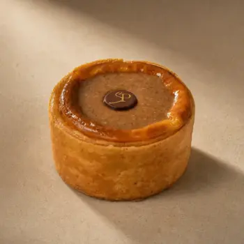 Flan Tonka au praliné amande noisette et feuilletage au beurre, pâtisserie Stéphane Pasco à Nantes et Vertou